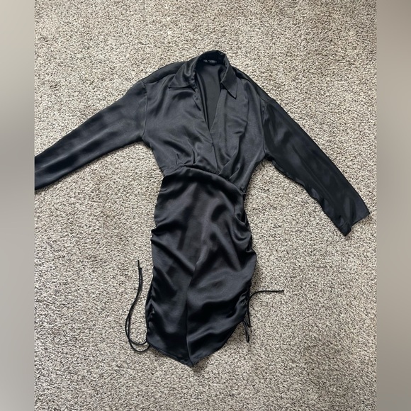 ZARa Black Satin Effect Mini Dress - Picture 4 of 8